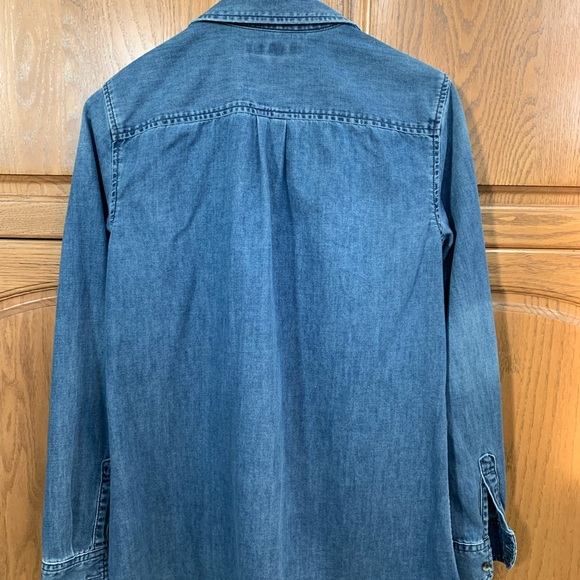 Banana Republic Denim Shirt - Picture 3 of 6